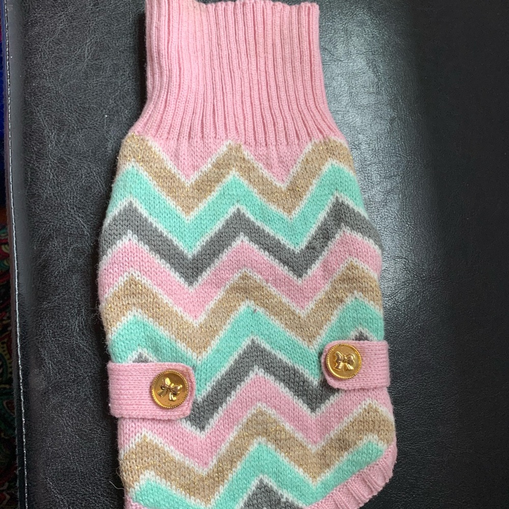 Cute dog sweater with chevron design